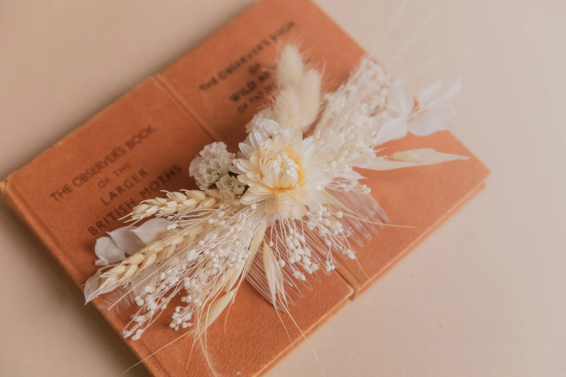 White Statice & Straw Flowers Hair Comb / Bridal Boho Wedding Comb
